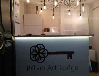 Lobby 2 Bilbao Art Lodge