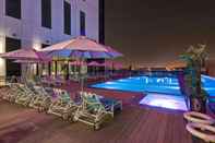 Swimming Pool Premier Inn Dubai Ibn Battuta Mall