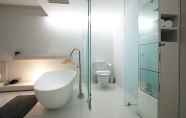 Toilet Kamar 3 Q Residences