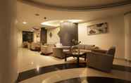 Lobby 3 Hayat Watheer Hotel