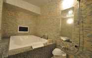 In-room Bathroom 6 Hotel Mid In Kawasaki Ekimae