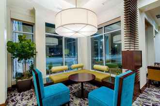 Sảnh chờ 4 Hilton Garden Inn Salina