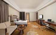 Kamar Tidur 2 Country Garden Phoenix Hotel Maoming