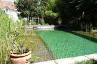 Swimming Pool Le Jardin de Canaan