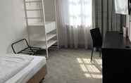 Bilik Tidur 4 Hotel Maxplatz