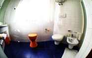In-room Bathroom 4 Residence Adriatico