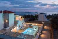 Exterior Luxury Family Apartment - Pool, Seaview, 200m Beach