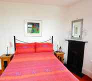 Kamar Tidur 4 West Bowithick Cottages