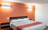 Kamar Tidur 4 Motel 6 Fort Nelson, BC