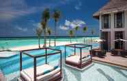 Kolam Renang 2 OZEN LIFE MAADHOO - All Inclusive