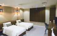 Bedroom 2 Hotel 88 Shinsaibashi