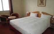 Kamar Tidur 3 ibis Styles Bourg La Reine