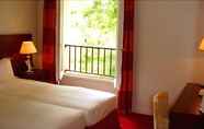 Kamar Tidur 2 ibis Styles Bourg La Reine