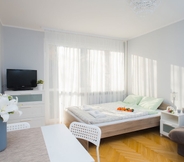 Bedroom 2 ShortStayPoland Bonifraterska A9