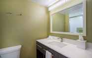 Toilet Kamar 3 Home2 Suites by Hilton Bowling Green Hotel