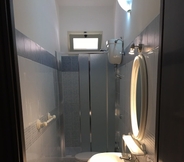 In-room Bathroom 7 B&B Crotone