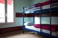 Bedroom Auberge Internationale des Jeunes - Hostel