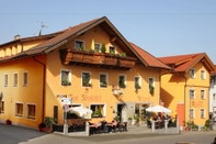 Bangunan Hotel Rösslwirt