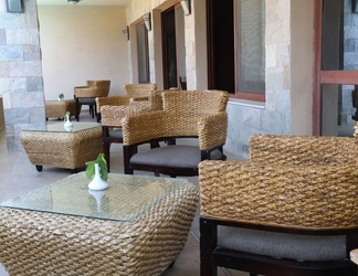 Lobi 2 Panacea Suites Hotel