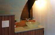 In-room Bathroom 6 Boat Opoe Sientje