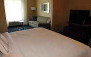 Bedroom 5 Fairfield Inn & Suites by Marriott Bowling Green
