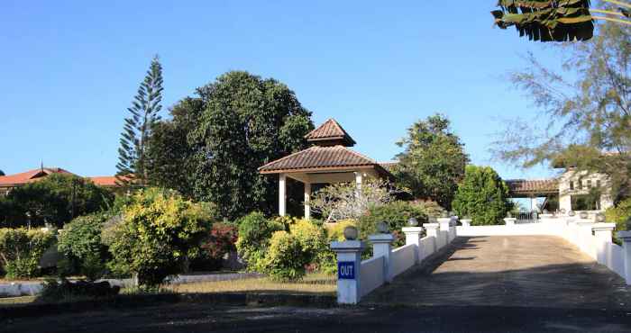 Exterior Gem Beach Resort