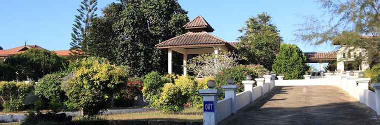 Exterior Gem Beach Resort