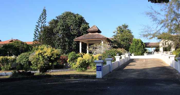 Exterior Gem Beach Resort