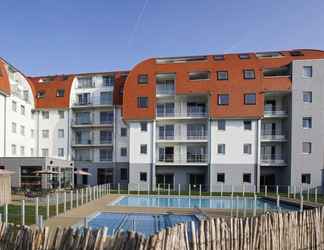 Exterior 2 Holiday Suites Zeebrugge