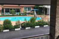 Swimming Pool Baandara Resort Saraburi