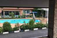 Swimming Pool Baandara Resort Saraburi