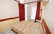 Kamar Tidur 6 Lavinia Apart Hotel