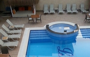 Swimming Pool 7 Lavinia Apart Hotel