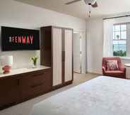 Bilik Tidur 5 Fenway Hotel Autograph Collection