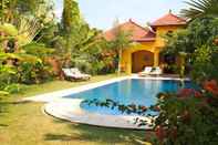 Swimming Pool Ada Waktu Homestay