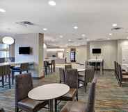 Restoran 6 Residence Inn by Marriott Milwaukee North/Glendale