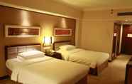 Kamar Tidur 4 Golden Flower Hotel