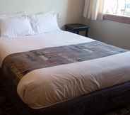 Kamar Tidur 5 Whakatane Hotel