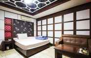 Kamar Tidur 6 Plus Motel