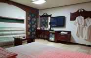 Kamar Tidur 5 Plus Motel