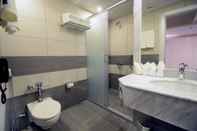 Phòng tắm bên trong Bosphorus Hotel