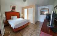 Bedroom 3 Motel San Diego - In San Diego (Pacific Beach)