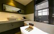 In-room Bathroom 4 Gaden hotel