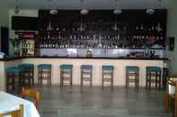 Bar, Cafe and Lounge Petradi Hotel