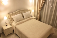 Kamar Tidur Alexandros Villa