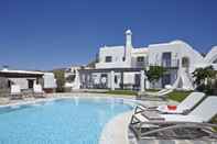 Swimming Pool Aqua Breeze Villas Naxos