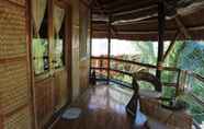 Kamar Tidur 5 Cashew Grove Beach Resort