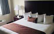 Bedroom 3 Cobblestone Inn & Suites - Maryville