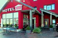 Exterior Hotel 108