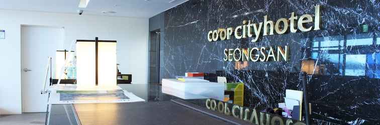 ล็อบบี้ Co'op City Hotel Seongsan